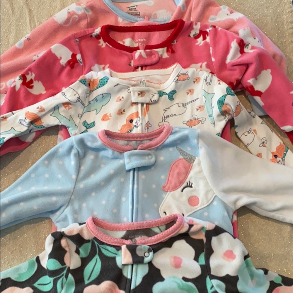 Lot of 5 footie pajamas size 18 months